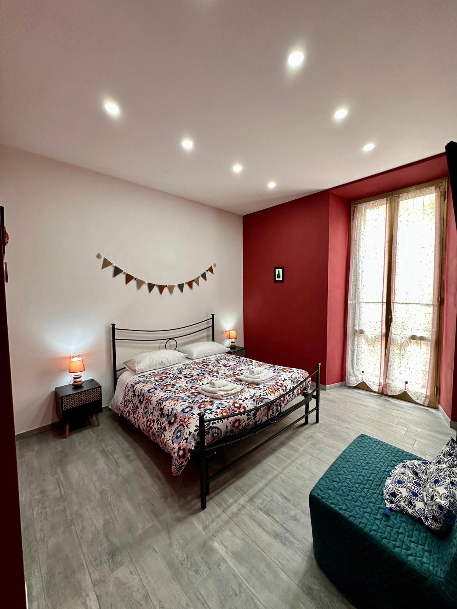 B&B I Tre Santi Наполи Екстериор снимка